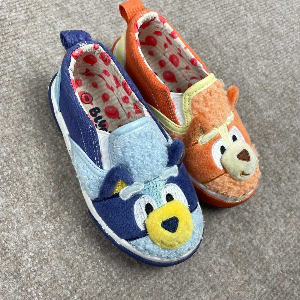 Bluey Toddler Kids 8 Shoes Multicolor Fleece Round Toe Casual Slip On Sneakers